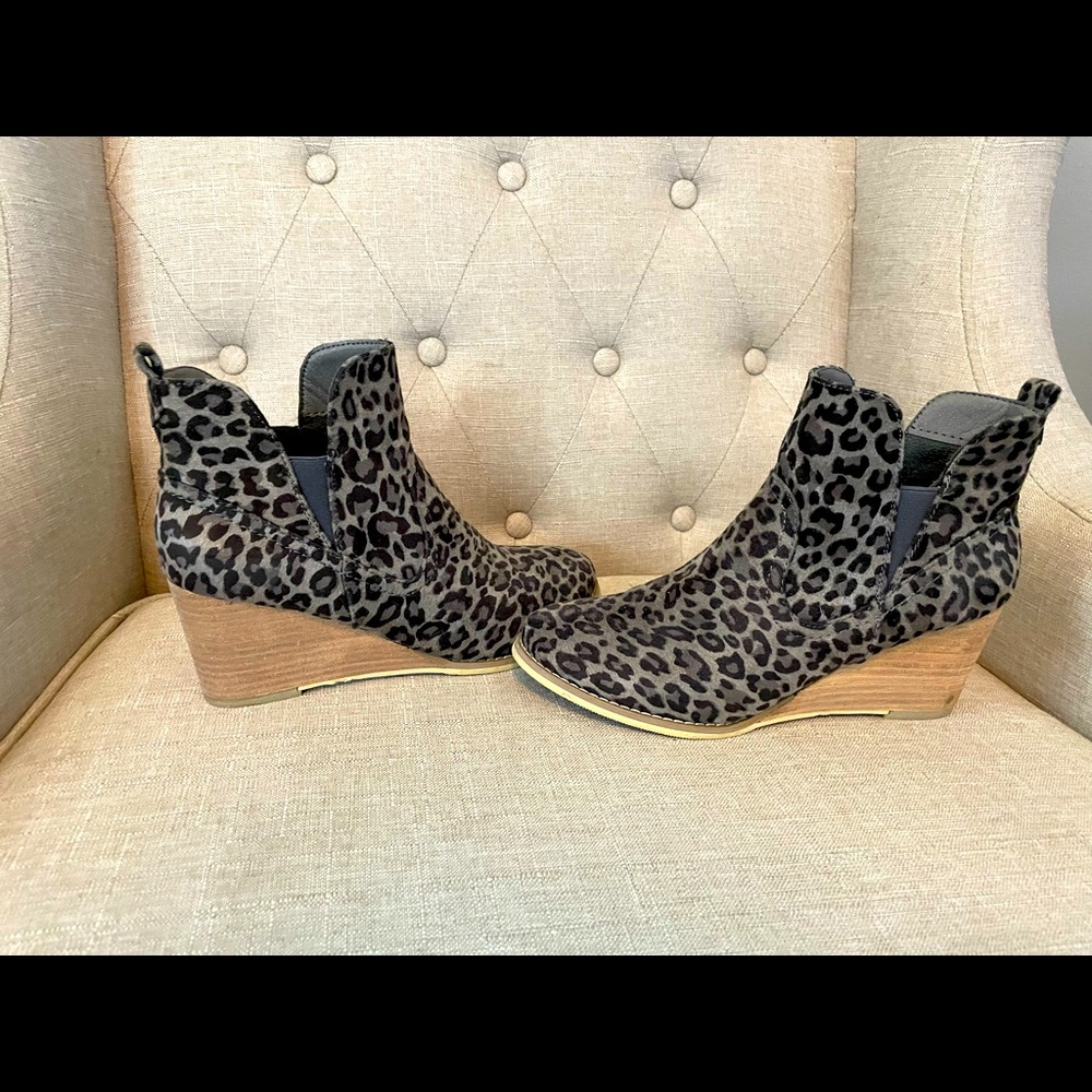 Cheetah booties
